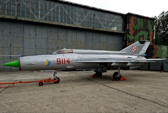 9114 - Poland - Air Force Mikoyan-Gurevich MiG-21MF