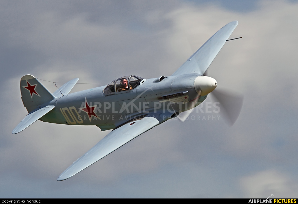 Private D-FJAK aircraft at Duxford