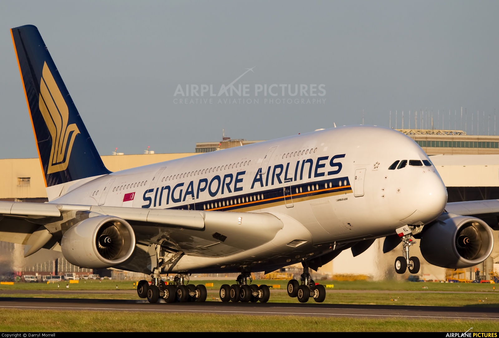 Singapore Airlines 9V-SKL aircraft at London - Heathrow