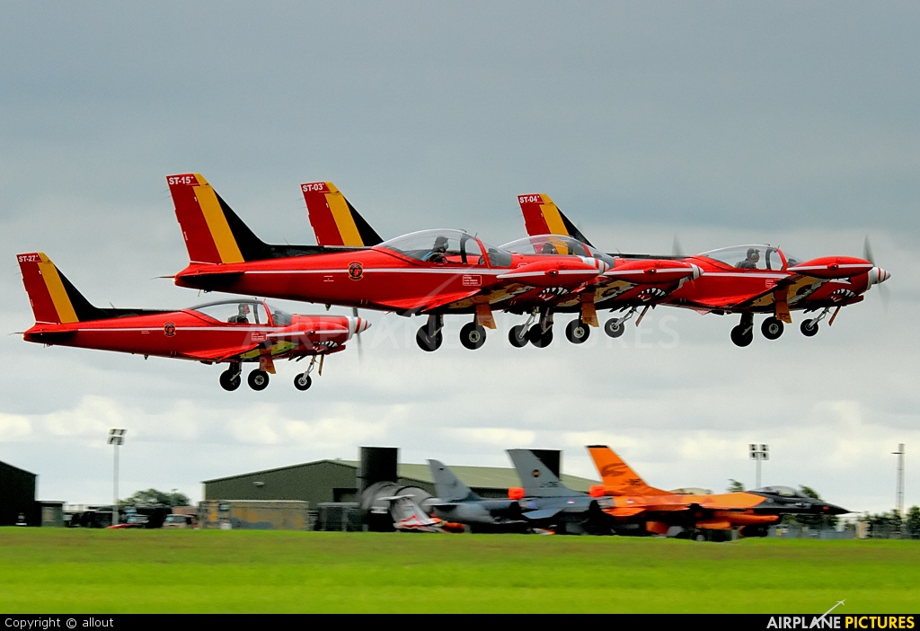 Belgium - Air Force "Les Diables Rouges" ST-04 aircraft at Waddington