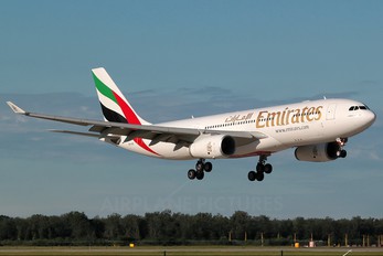 A6-EAE - Emirates Airlines Airbus A330-200