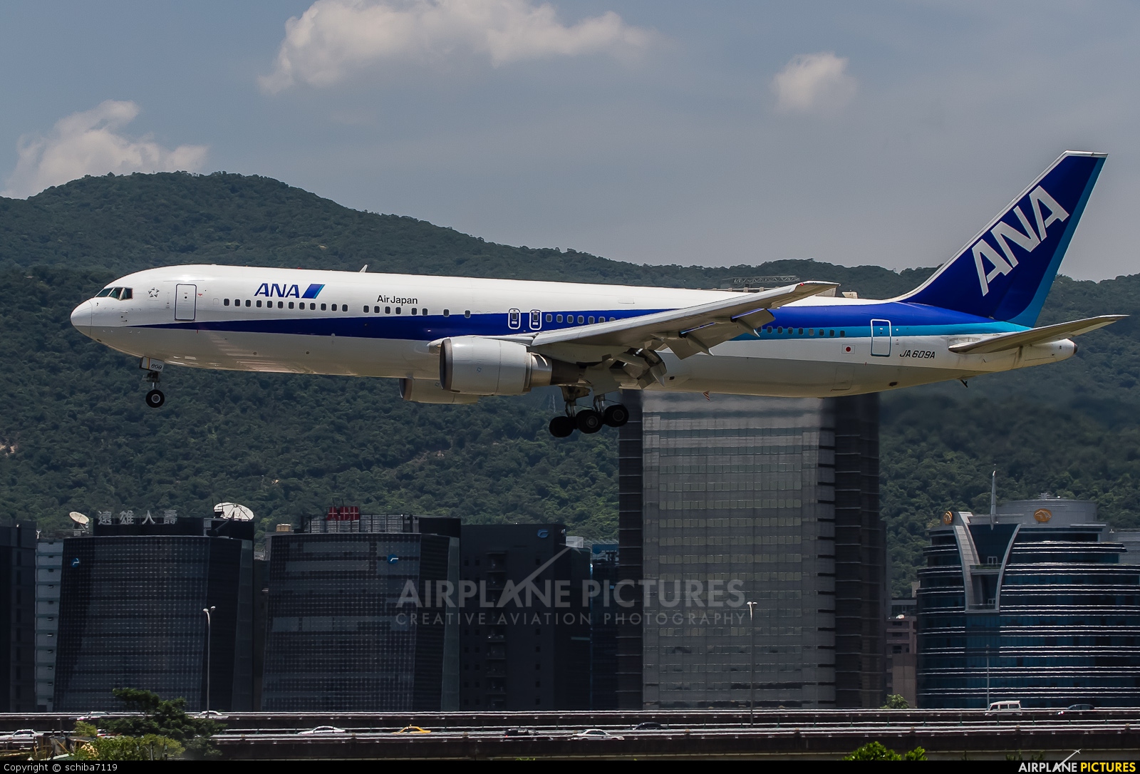 ANA - All Nippon Airways JA609A aircraft at Taipei Sung Shan/Songshan Airport