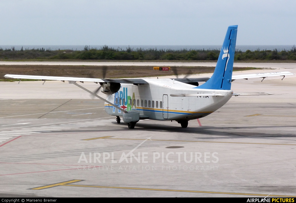 Tiara Air P4-TIA aircraft at Hato / Curaçao Intl