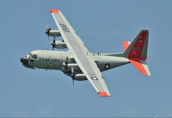 83-0490 - USA - Air Force Lockheed LC-130H Hercules