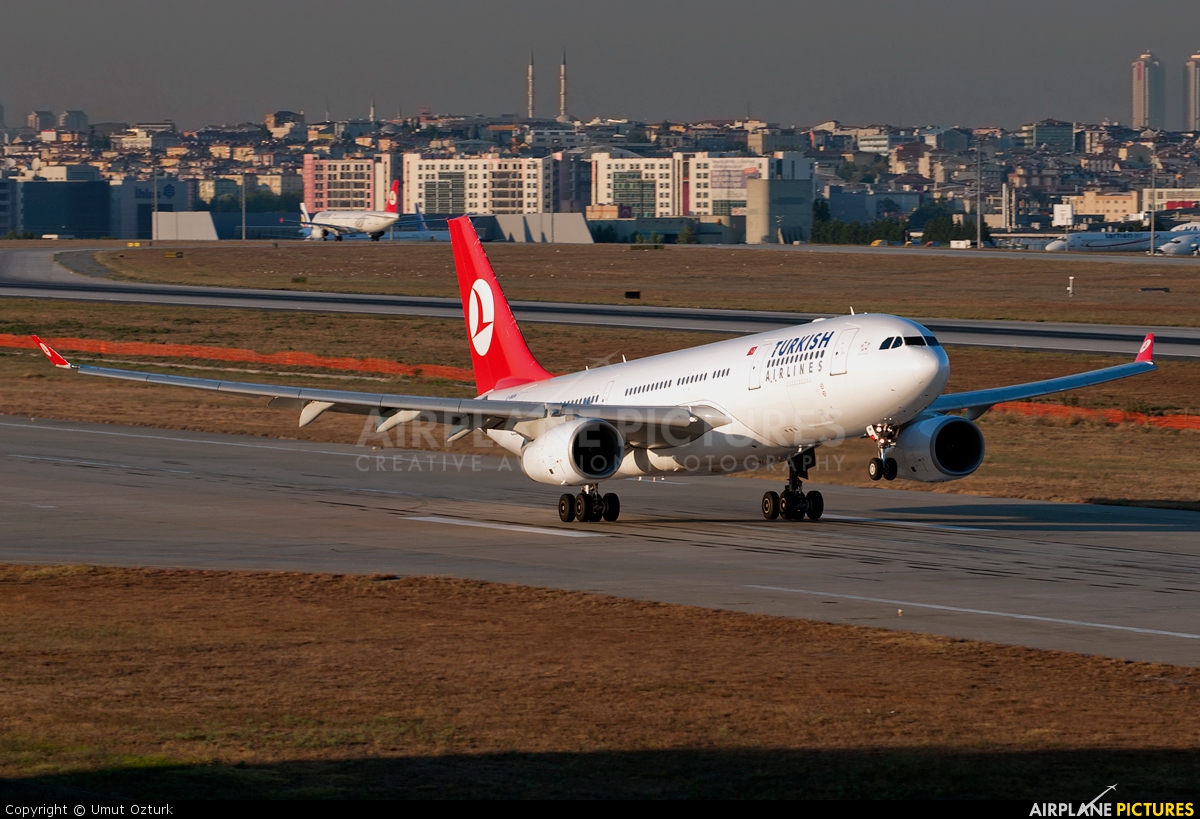 Turkish Airlines G-WWBM aircraft at Istanbul - Ataturk