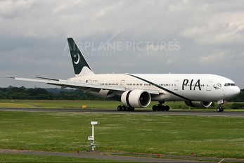 AP-BGY - PIA - Pakistan International Airlines Boeing 777-200LR