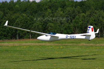 D-1051 - Private Glasflugel H-201 Standard Libelle 	