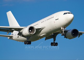 CS-TEX - Hi Fly Airbus A310