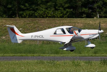 F-PHOL - Private Dyn Aero MCR4s