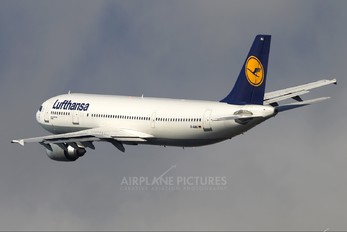 D-AIAU - Lufthansa Airbus A300