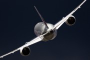 N10187 - Qatar Airways Boeing 787-8 Dreamliner aircraft