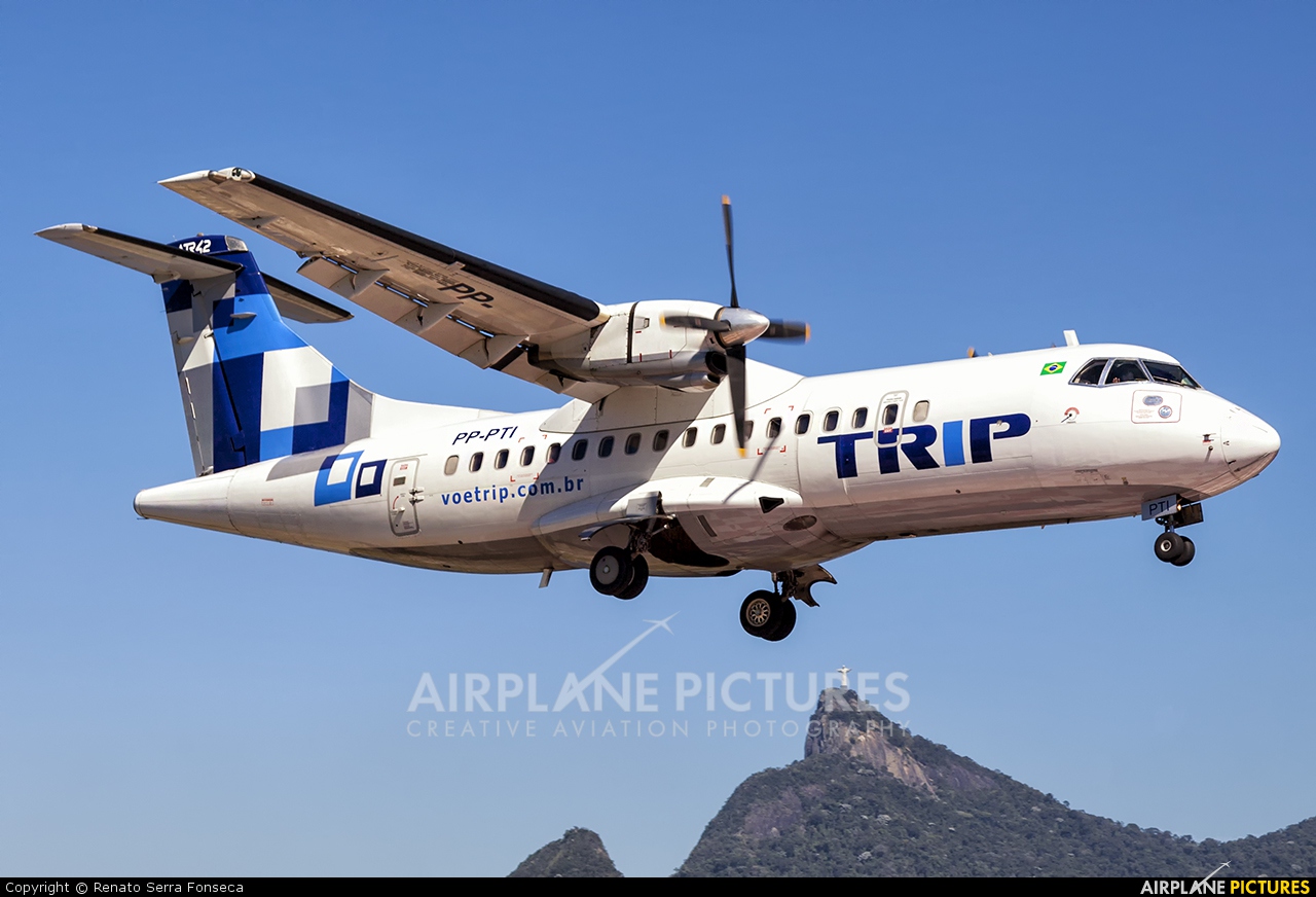 Trip Linhas Aéreas PP-PTI aircraft at Rio de Janeiro - Santos Dumont