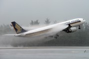 9V-SGC - Singapore Airlines Airbus A340-500 aircraft