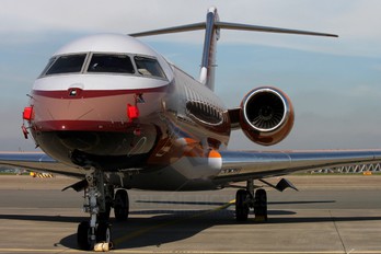M-UNIS - Private Bombardier BD-700 Global Express XRS 