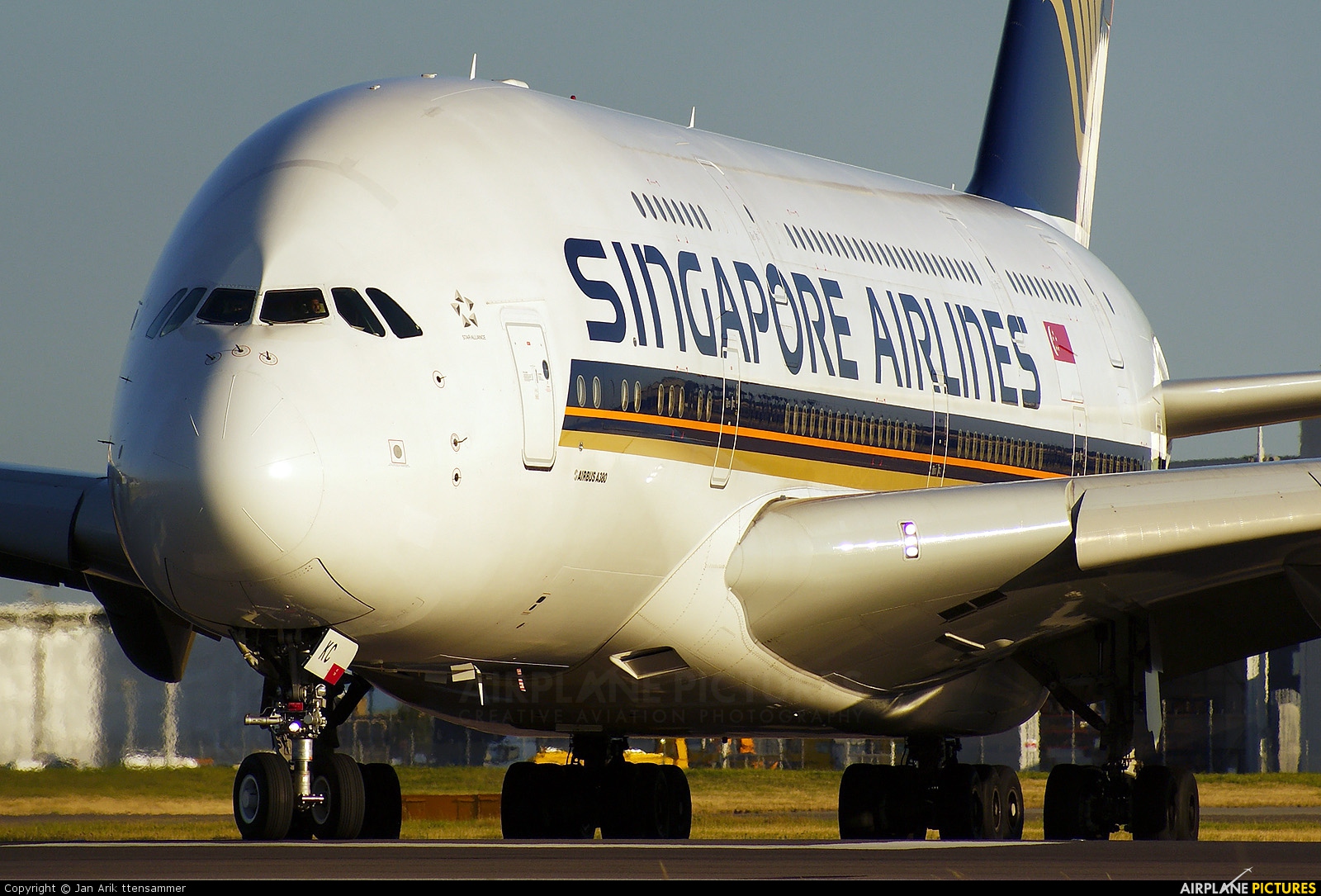 Singapore Airlines 9V-SKC aircraft at London - Heathrow