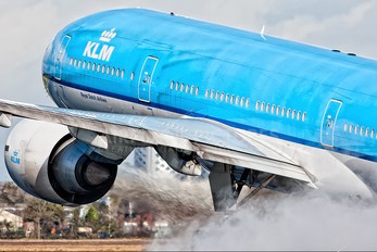 PH-BQM - KLM Boeing 777-200ER