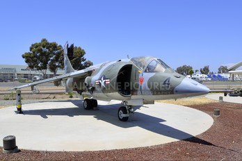 158387 - USA - Marine Corps Hawker Siddeley AV-8A Harrier