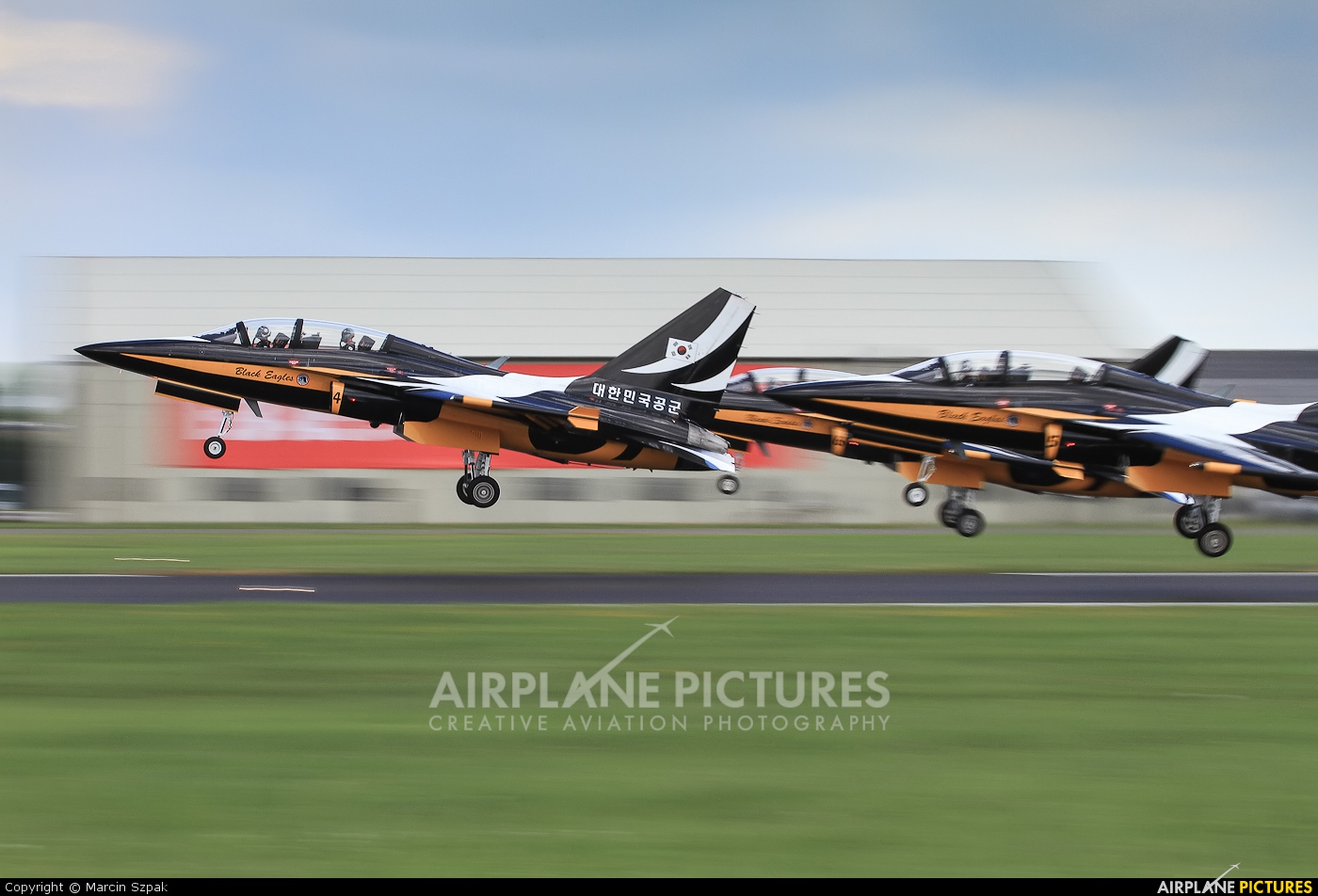 Korea (South) - Air Force: Black Eagles - aircraft at Fairford