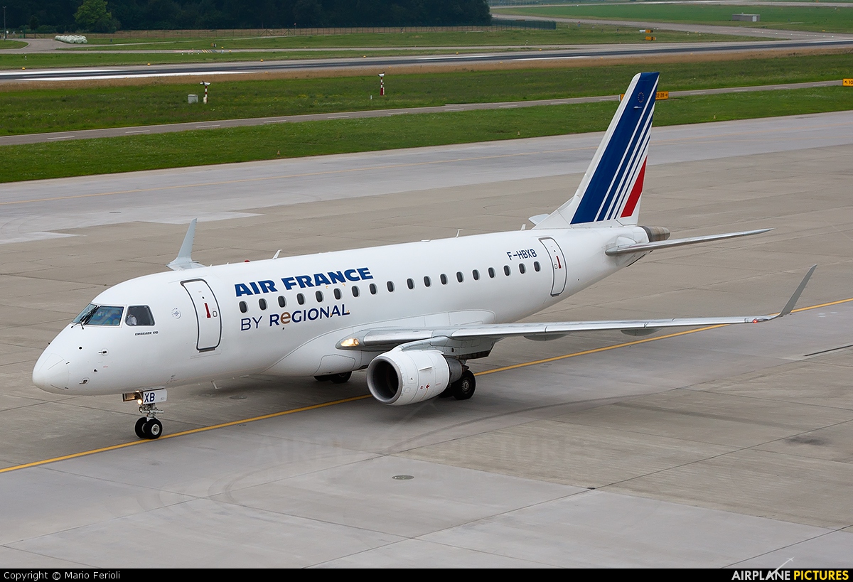 Air France - Regional F-HBXB aircraft at Zurich
