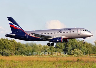 RA-89002 - Aeroflot Sukhoi Superjet 100