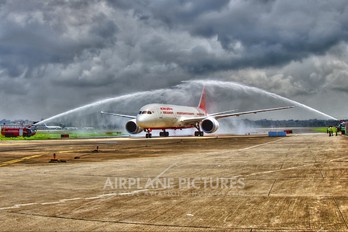 VT-ANH - Air India Boeing 787-8 Dreamliner