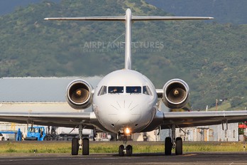 PJ-DAA - Dutch Antilles Express Fokker 100