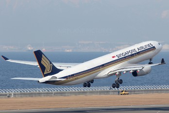 9V-STI - Singapore Airlines Airbus A330-300