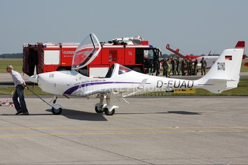 D-EUAU - Aquila Aviation by Excelence Aquila 210