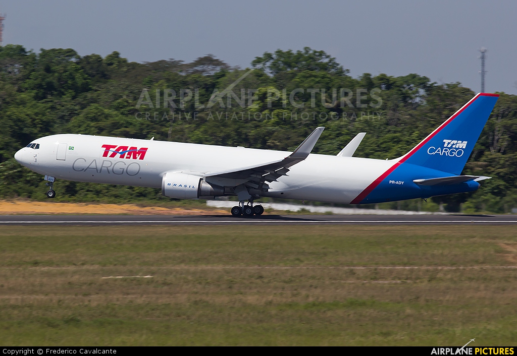 TAM Cargo PR-ADY aircraft at Manaus - Eduardo Gomes
