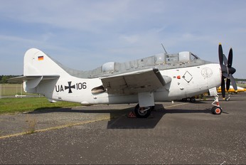 UA+106 - Germany - Navy Fairey Gannet AS.4