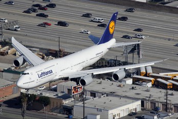 D-ABYD - Lufthansa Boeing 747-8