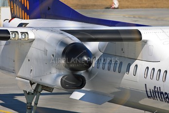 D-ADHS - Augsburg Airways - Lufthansa Regional de Havilland Canada DHC-8-400Q / Bombardier Q400