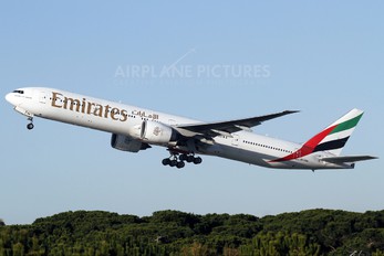 A6-EBB - Emirates Airlines Boeing 777-300ER