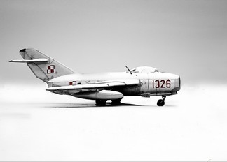 1326 - Poland - Air Force PZL Lim-2