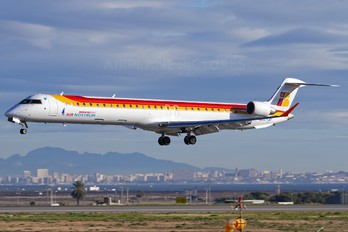 EC-LKF - Air Nostrum - Iberia Regional Canadair CL-600 CRJ-1000