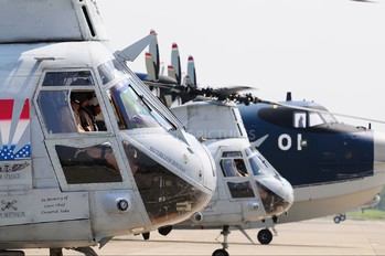 156437 - USA - Marine Corps Boeing CH-46E Sea Knight