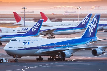 JA8964 - ANA - All Nippon Airways Boeing 747-400
