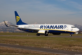 EI-DAJ - Ryanair Boeing 737-800