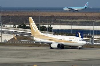 JA02AN - ANA/ANK - Air Nippon Boeing 737-700