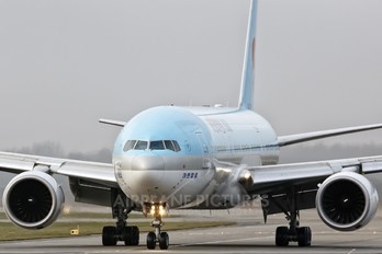 HL7766 - Korean Air Boeing 777-200ER
