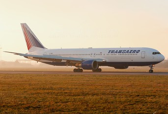 EI-UNE - Transaero Airlines Boeing 767-300ER
