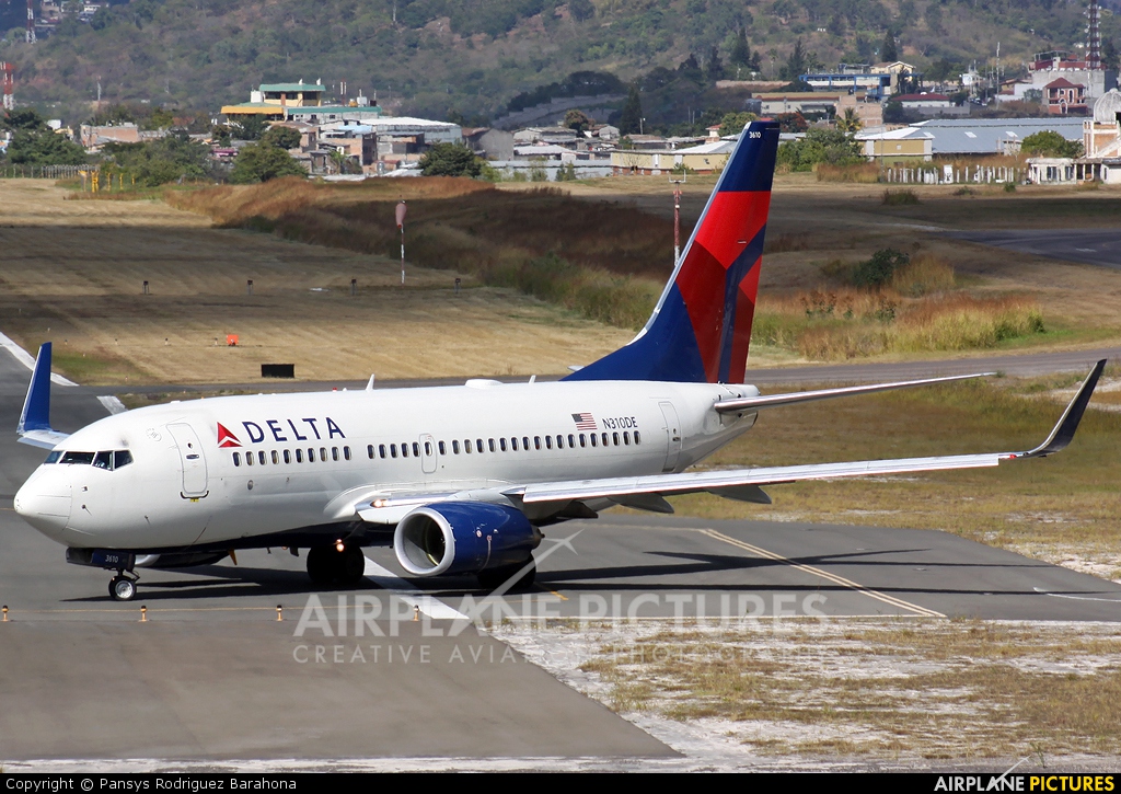Delta Air Lines N310DE aircraft at Tegucigalpa - Toncontin