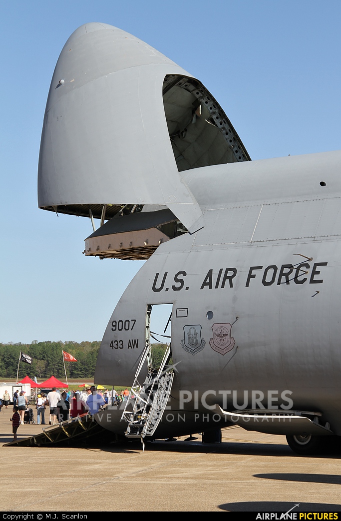 USA - Air Force 69-0007 aircraft at Little Rock AFB