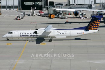 D-ADHP - Augsburg Airways - Lufthansa Regional de Havilland Canada DHC-8-400Q / Bombardier Q400