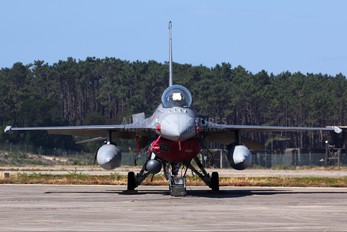 15105 - Portugal - Air Force Lockheed Martin F-16AM Fighting Falcon