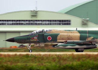 57-6913 - Japan - Air Self Defence Force Mitsubishi RF-4E Kai