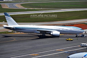VP-CAL - Montkaj Boeing 777-200LR