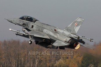 4079 - Poland - Air Force Lockheed Martin F-16D block 52+Jastrząb