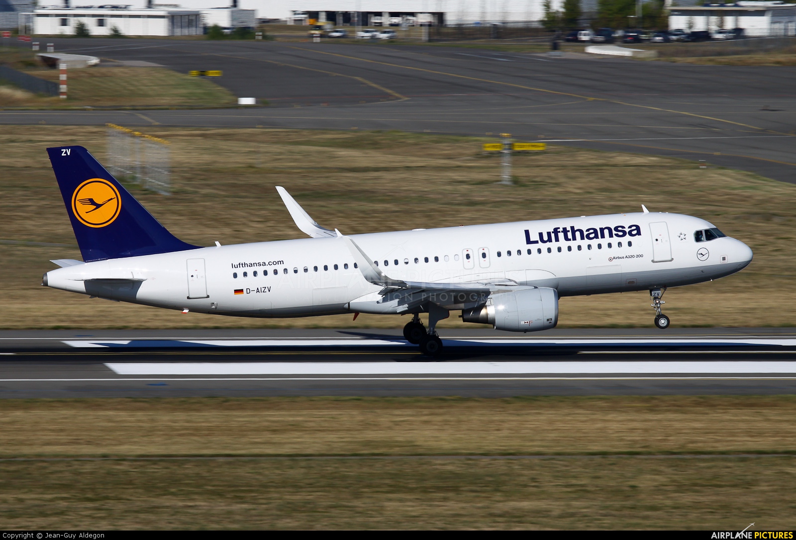 Lufthansa D-AIZV aircraft at Toulouse - Blagnac
