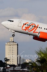 PR-GOR - GOL Transportes Aéreos  Boeing 737-700